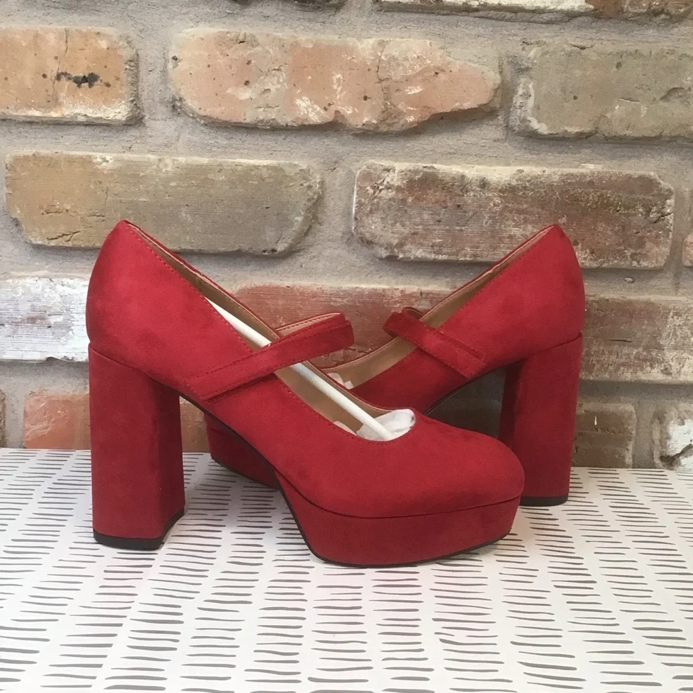 MARC FISHER Women's Red Suede NICOLY MaryJanes Chunky Platform Heels 7 NEW